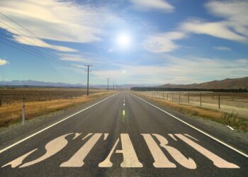 How Can Lonely Empty Nesters Set Emotionally Healthy Milestones?